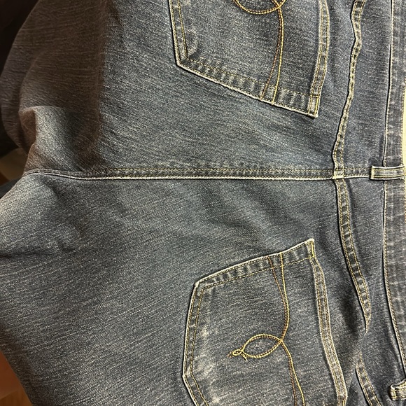 Nice jeans - Picture 3 of 5